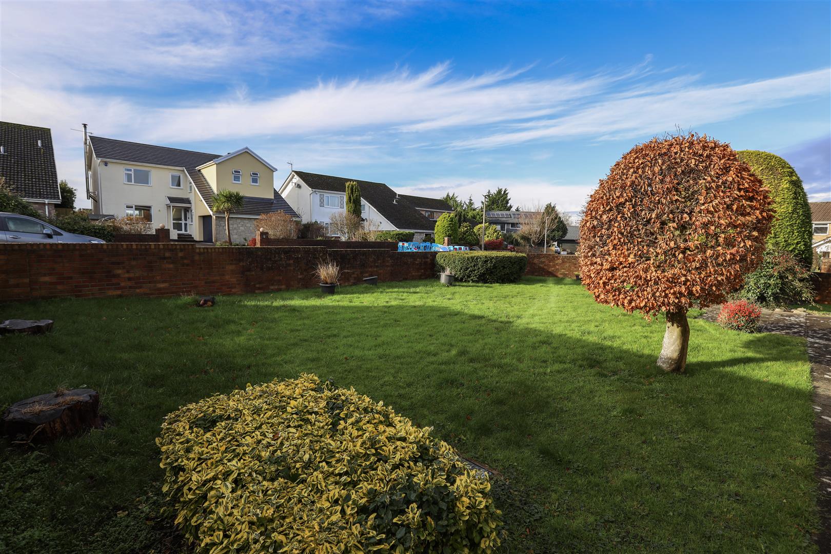 17 Darren Close, Cowbridge, Vale of Glamorgan, CF71 7DE